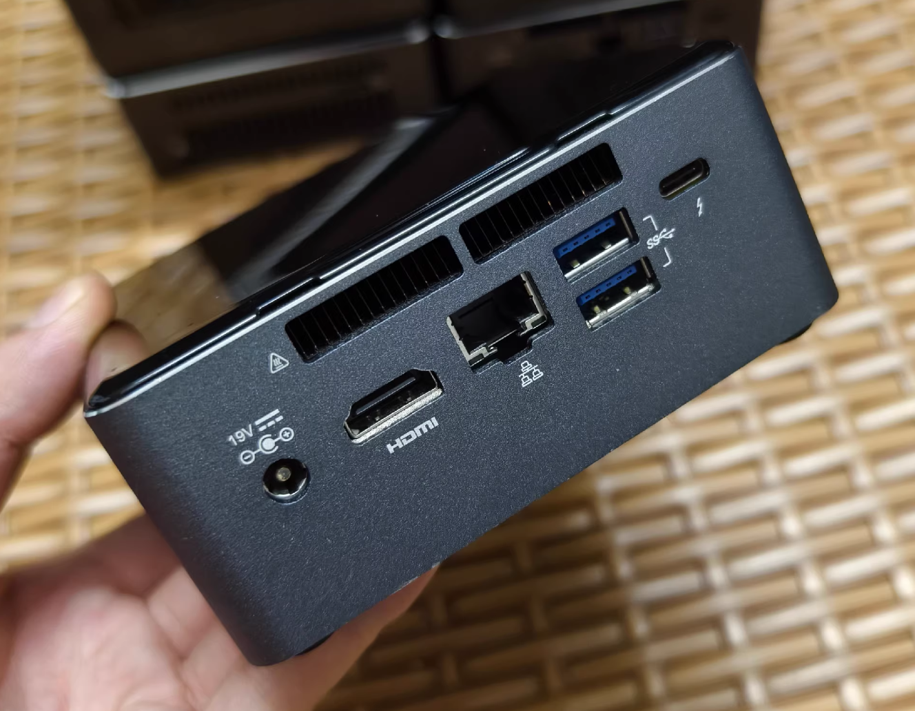 NUC7-03